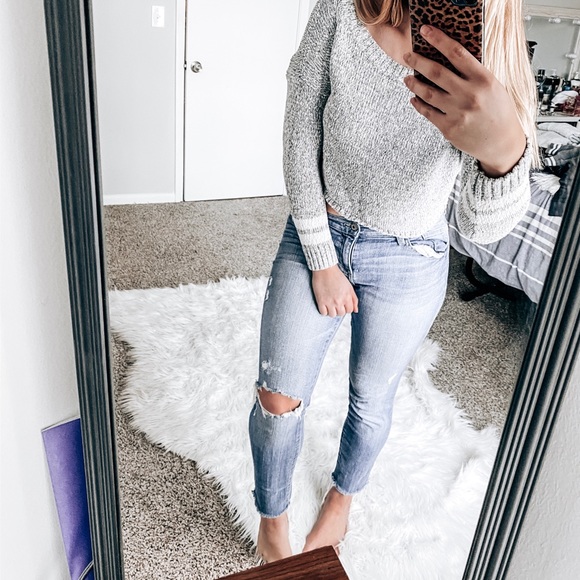 Hollister Sweaters - •Hollister• cropped sweater